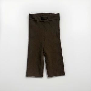 Essentials Fear of God ribbed biker shorts in off-black / brown